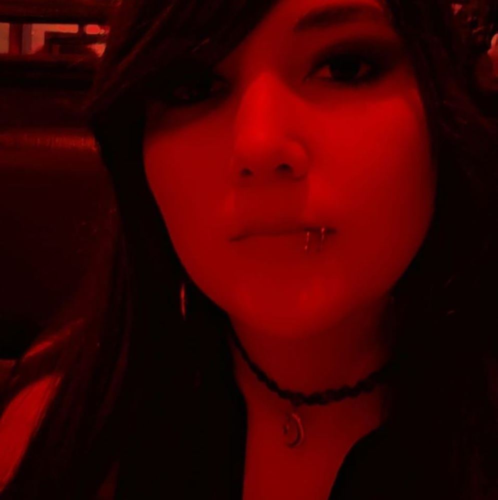 Meet your Posher, Christina